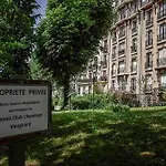 Cocon Typiquement Parisien