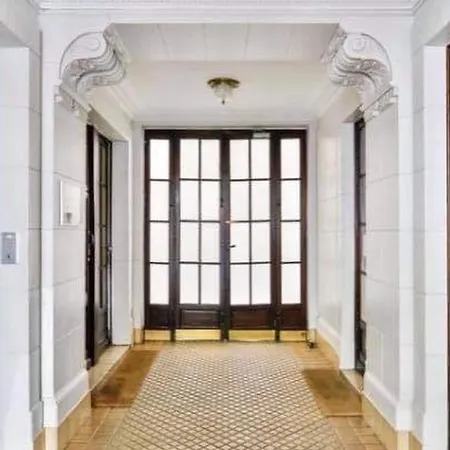Cocon Typiquement Parisien Apartment